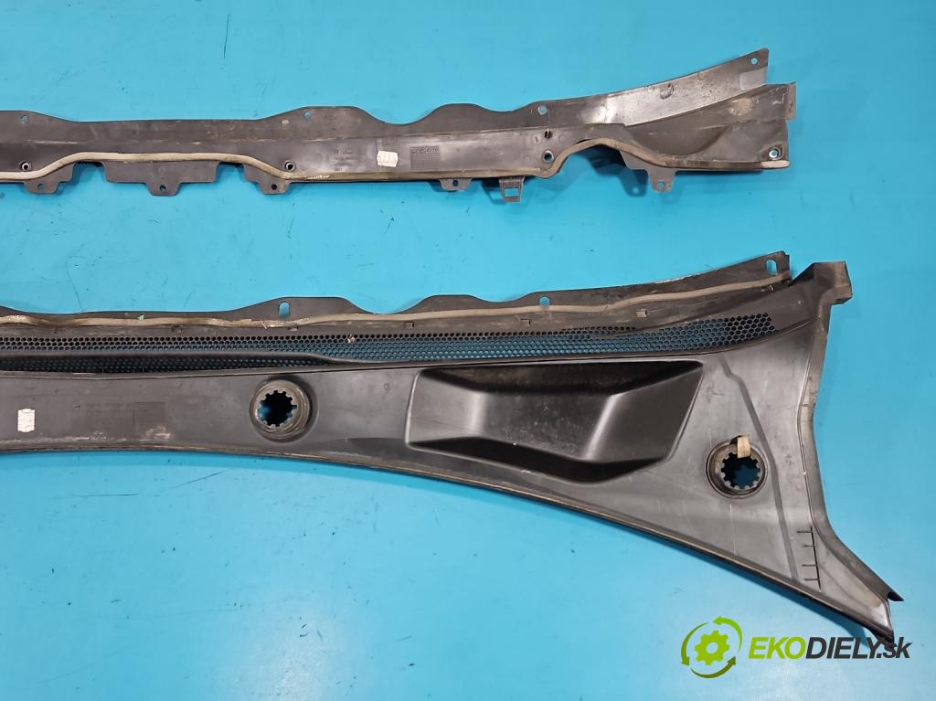 Opel Insignia B 2017-2022 2.0 T 260 hp automatic 191 kW 1998 cm3 5- torpédo 39126649 (Plast pod čelním sklem)