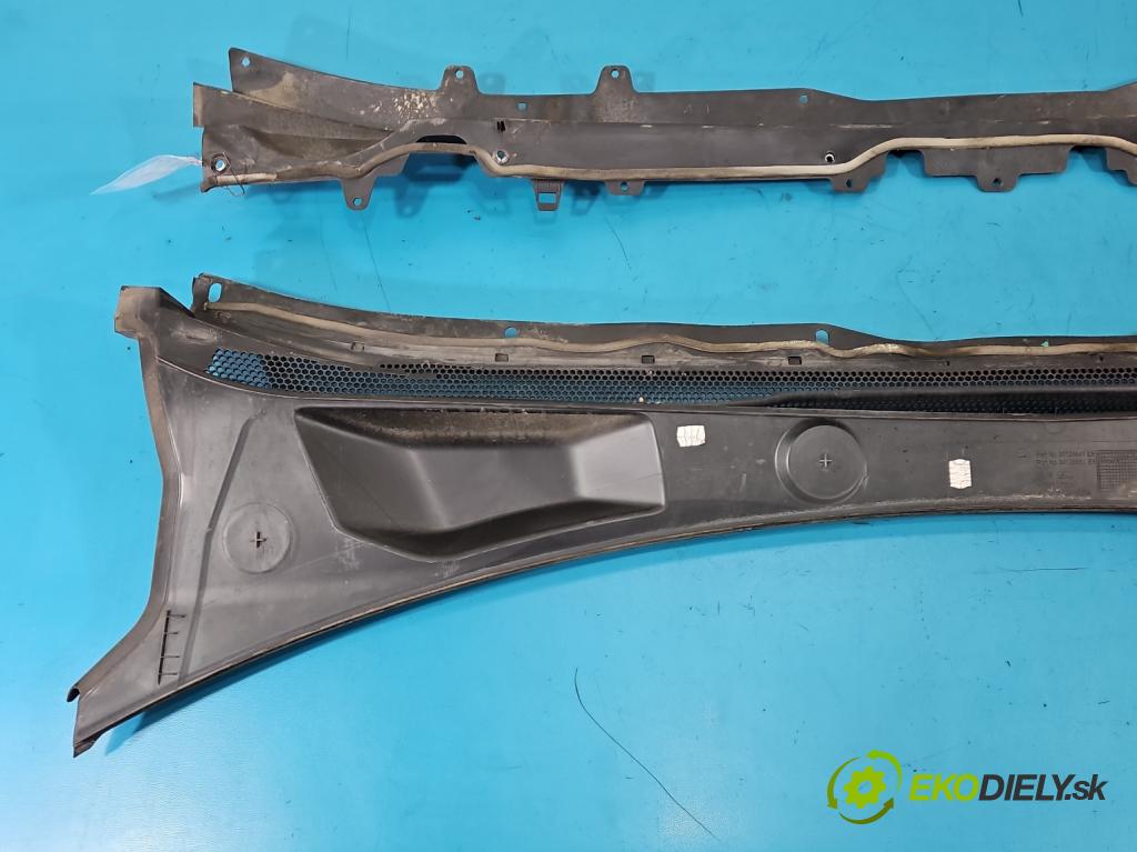 Opel Insignia B 2017-2022 2.0 T 260 hp automatic 191 kW 1998 cm3 5- torpédo 39126649 (Plast pod čelním sklem)