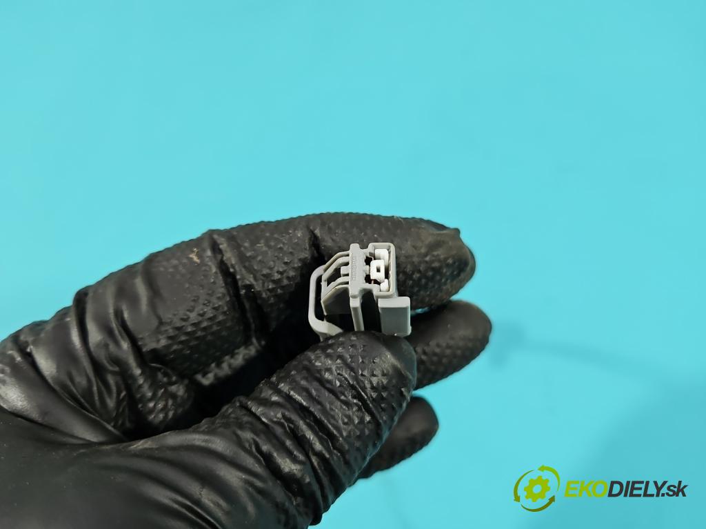 Fiat Freemont 2.0 jtd 170 HP manual 125 kW 1956 cm3 5- pas bezpečnosť: predné ľavý