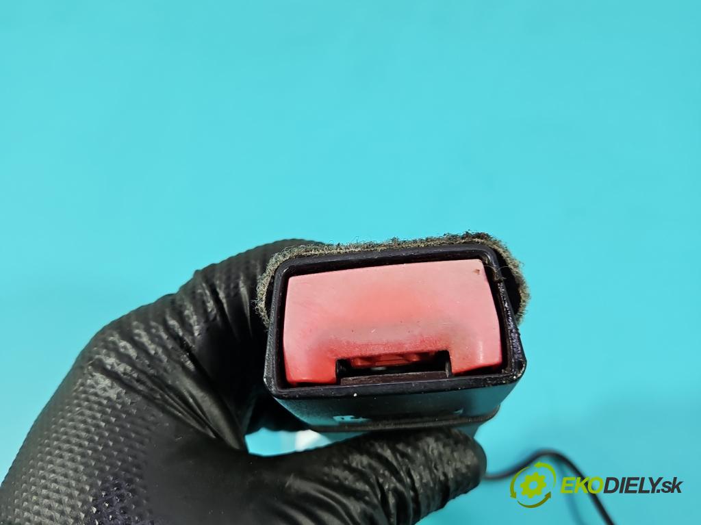 Fiat Freemont 2.0 jtd 170 HP manual 125 kW 1956 cm3 5- pas bezpečnosť: predné pravý