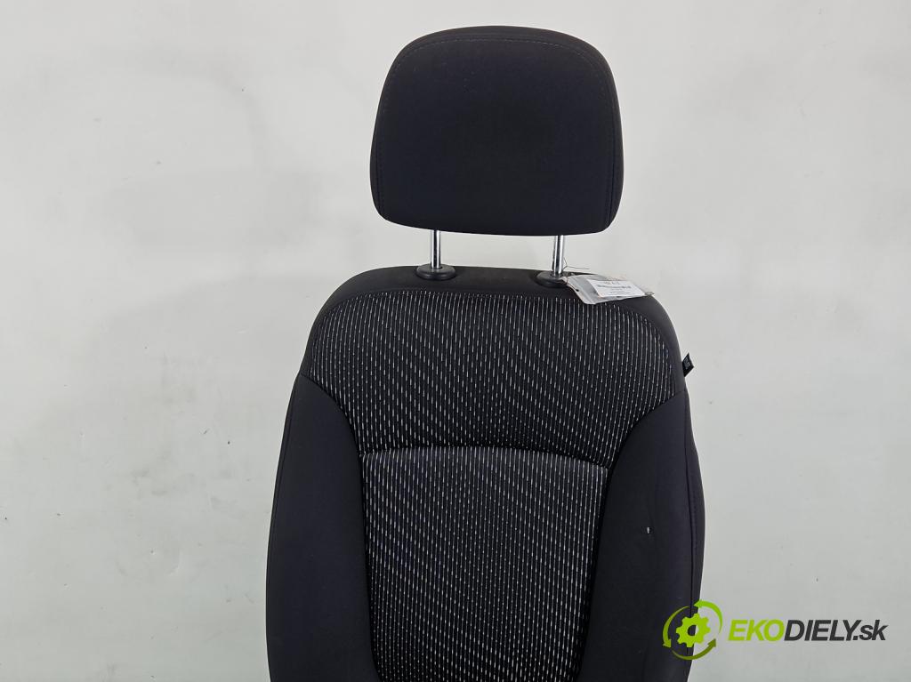 Fiat Freemont 2.0 jtd 170 hp manual 125 kW 1956 cm3 5- Sedadlo levý  (Sedadlo)