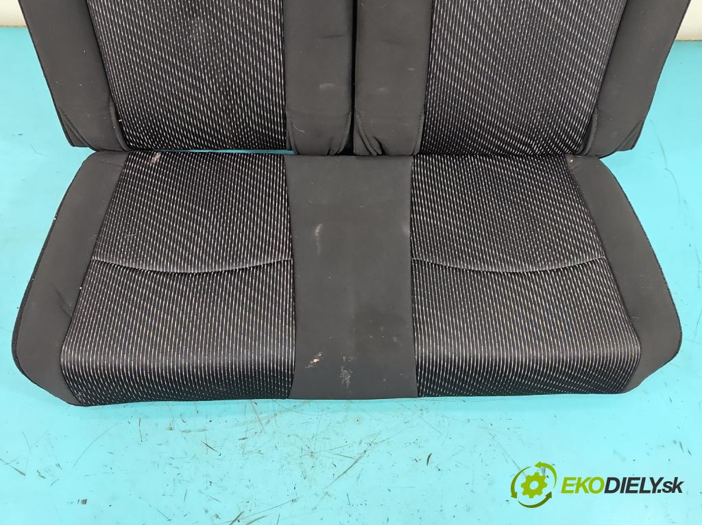 Fiat Freemont 2.0 jtd 170 hp manual 125 kW 1956 cm3 5- Pohovka: zadní  (Sedadlo)