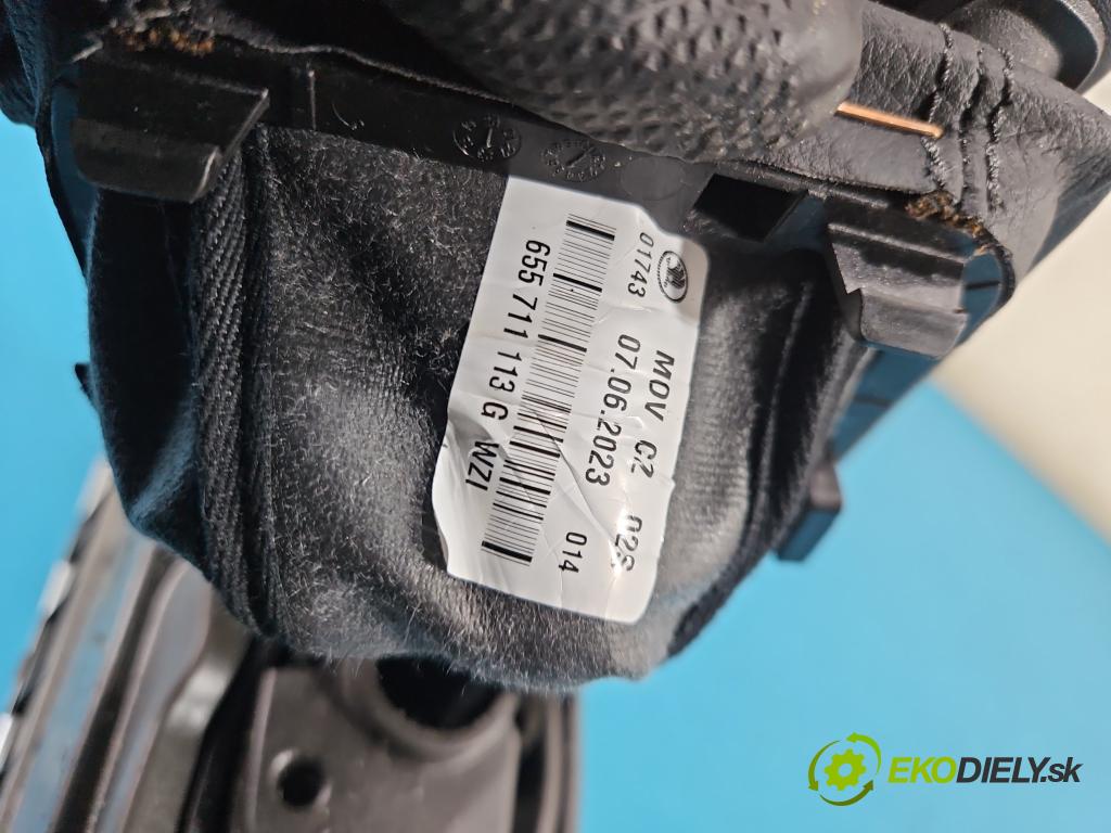 Skoda Scala 2019- 1.5 TSI 150 hp manual 110 kW 1498 cm3 5- kulisa změny stupňová 5WA711053 (Řadicí páka (kulisa) )