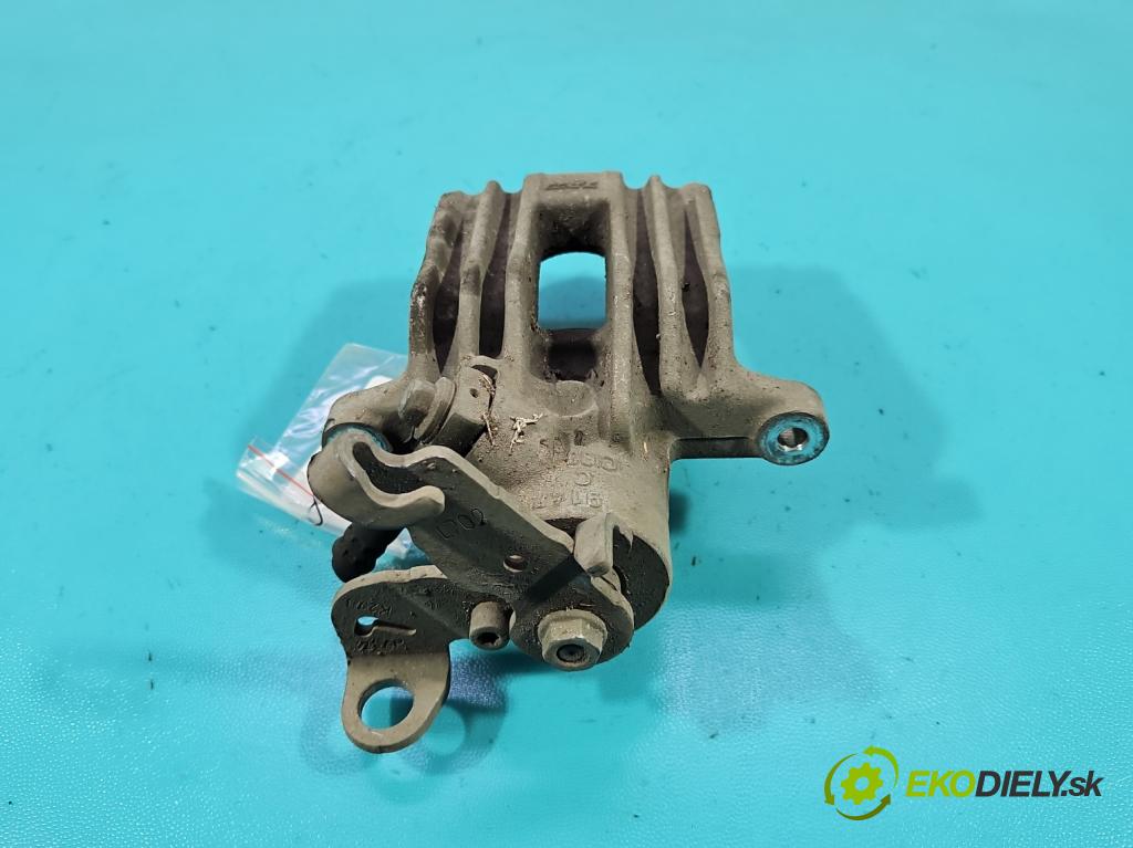 Skoda Scala 2019- 1.5 TSI 150 HP manual 110 kW 1498 cm3 5- brzdič zadné pravý  (Kľučka dverí ostatné)