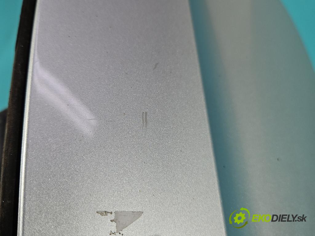 Skoda Scala 2019- 1.5 TSI 150 HP manual 110 kW 1498 cm3 5- Klapka nádrže palivo  (Kľučka dverí ostatné)