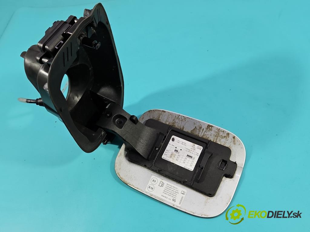 Skoda Scala 2019- 1.5 TSI 150 HP manual 110 kW 1498 cm3 5- Klapka nádrže palivo  (Kľučka dverí ostatné)