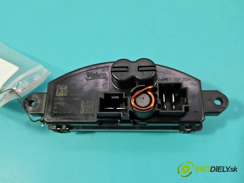 Skoda Scala 2019- 1.5 TSI 150 hp manual 110 kW 1498 cm3 5- rezistor 5WA907521