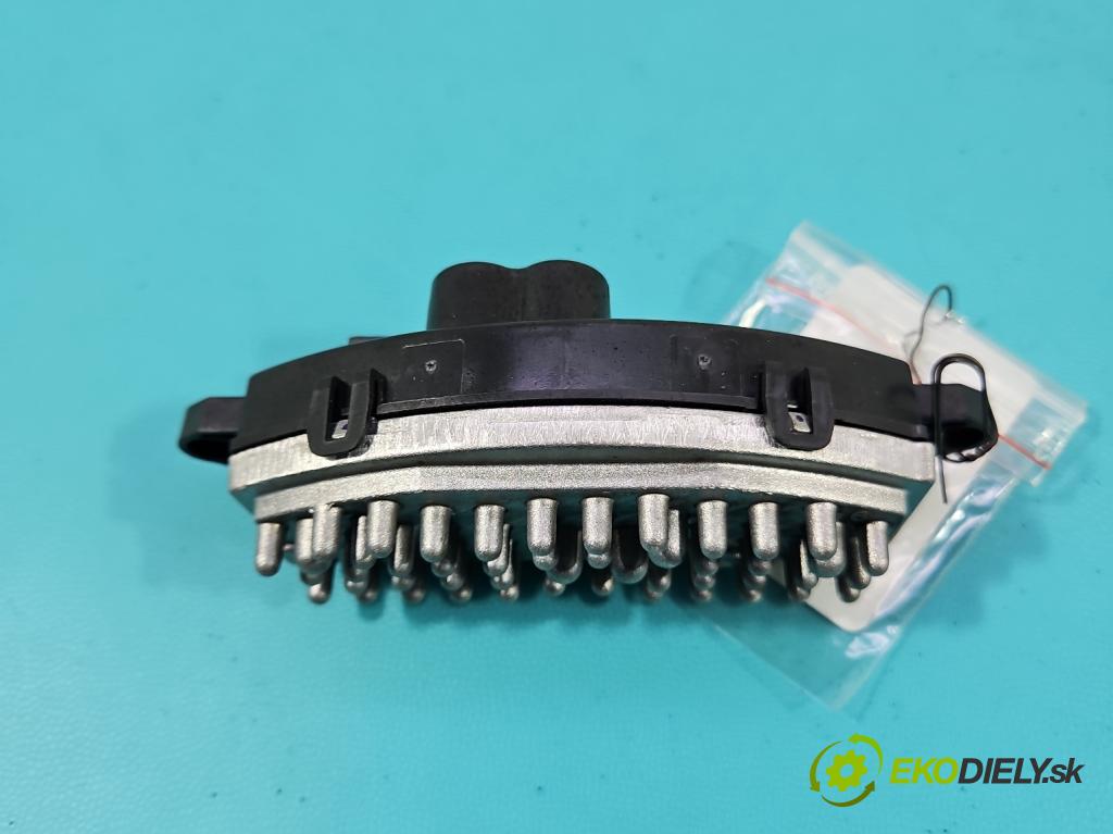 Skoda Scala 2019- 1.5 TSI 150 hp manual 110 kW 1498 cm3 5- rezistor 5WA907521