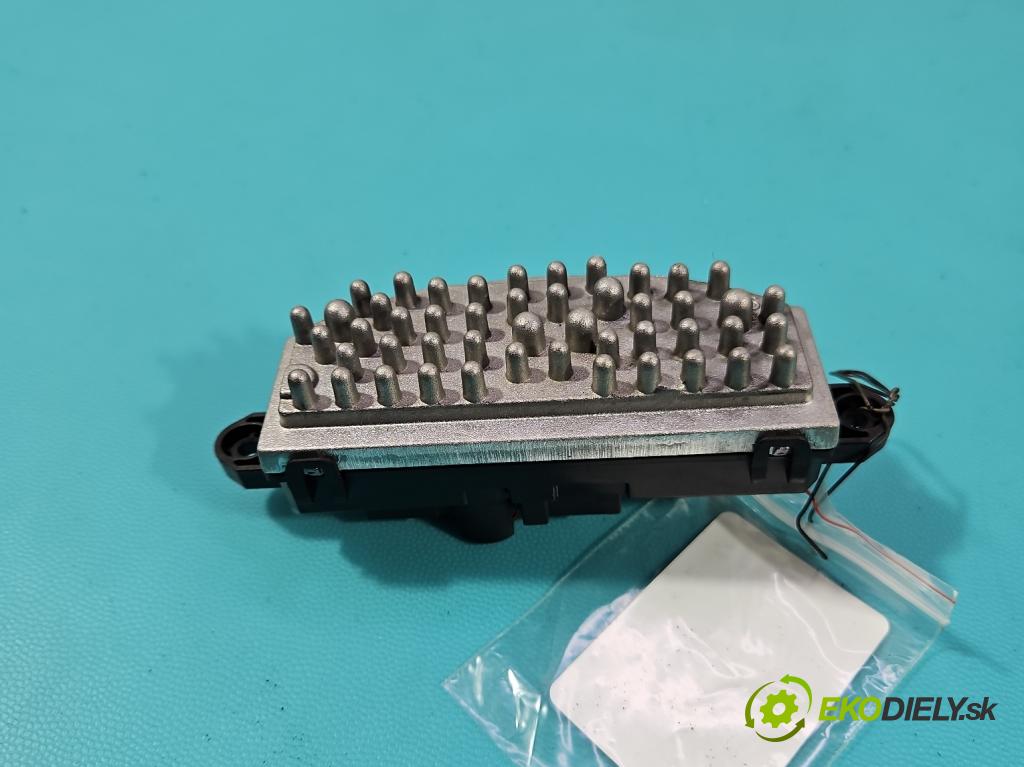 Skoda Scala 2019- 1.5 TSI 150 hp manual 110 kW 1498 cm3 5- rezistor 5WA907521