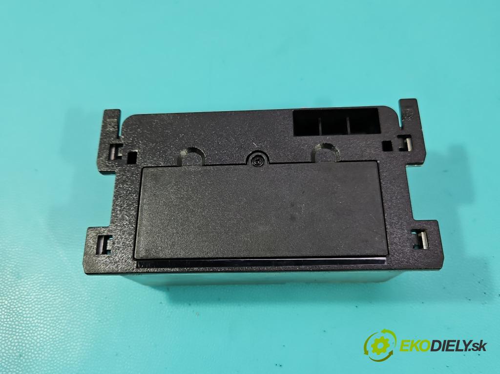 Skoda Scala 2019- 1.5 TSI 150 HP manual 110 kW 1498 cm3 5- riadiaca jednotka ostatné 5WA035282C