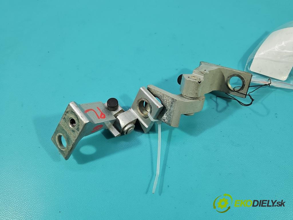 Skoda Scala 2019- 1.5 TSI 150 HP manual 110 kW 1498 cm3 5- Závěs: dvere predné ľavý 8X4833407A