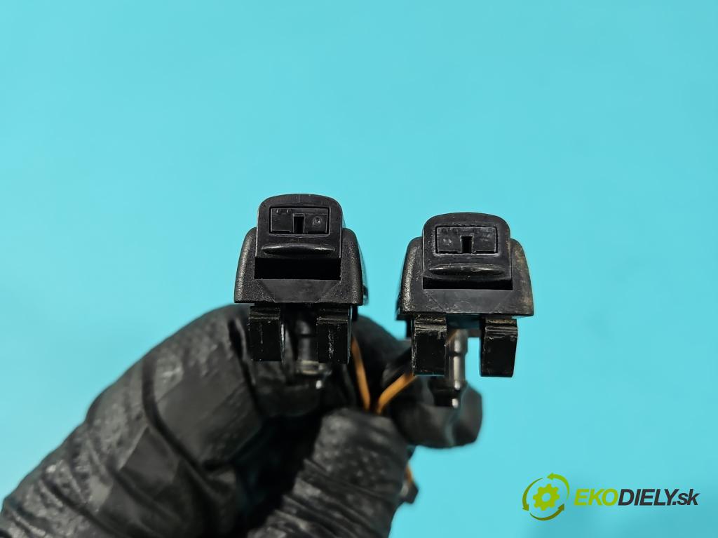 Skoda Scala 2019- 1.5 TSI 150 HP manual 110 kW 1498 cm3 5- ostrekovač ostatné 1Z0955986