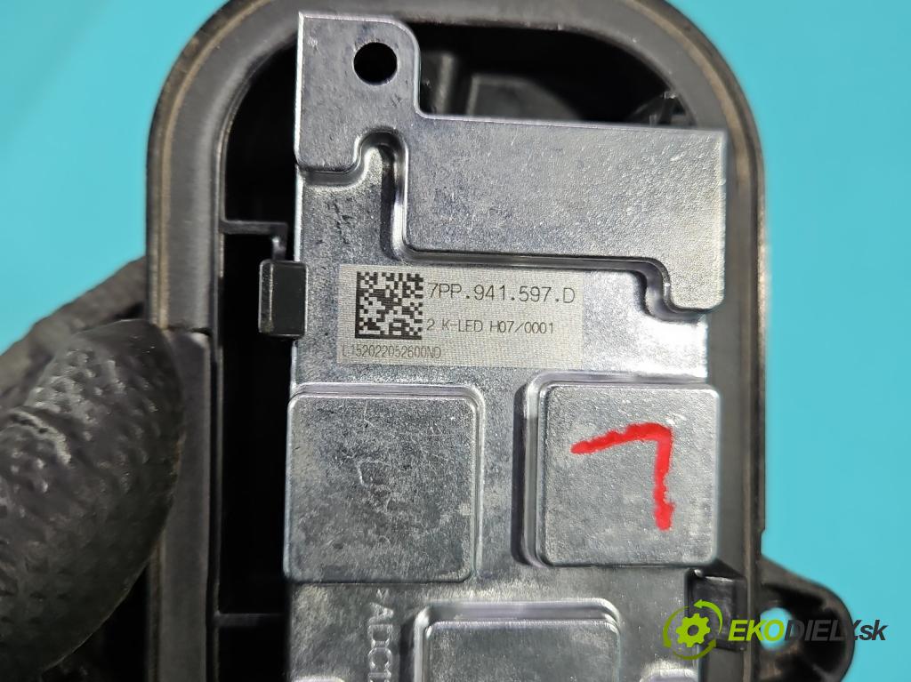 Skoda Scala 2019- 1.5 TSI 150 HP manual 110 kW 1498 cm3 5- modul lampy: 657941607