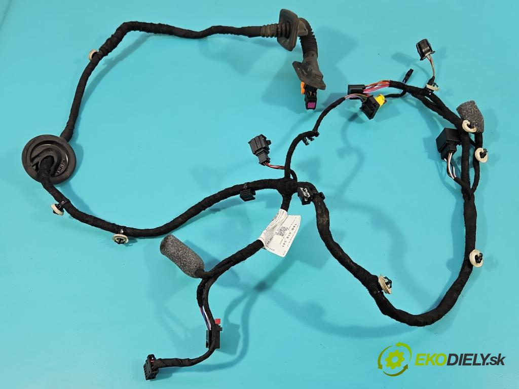 Skoda Scala 2019- 1.5 TSI 150 hp manual 110 kW 1498 cm3 5- Balíček: dveře přední vlevo 654971120KB