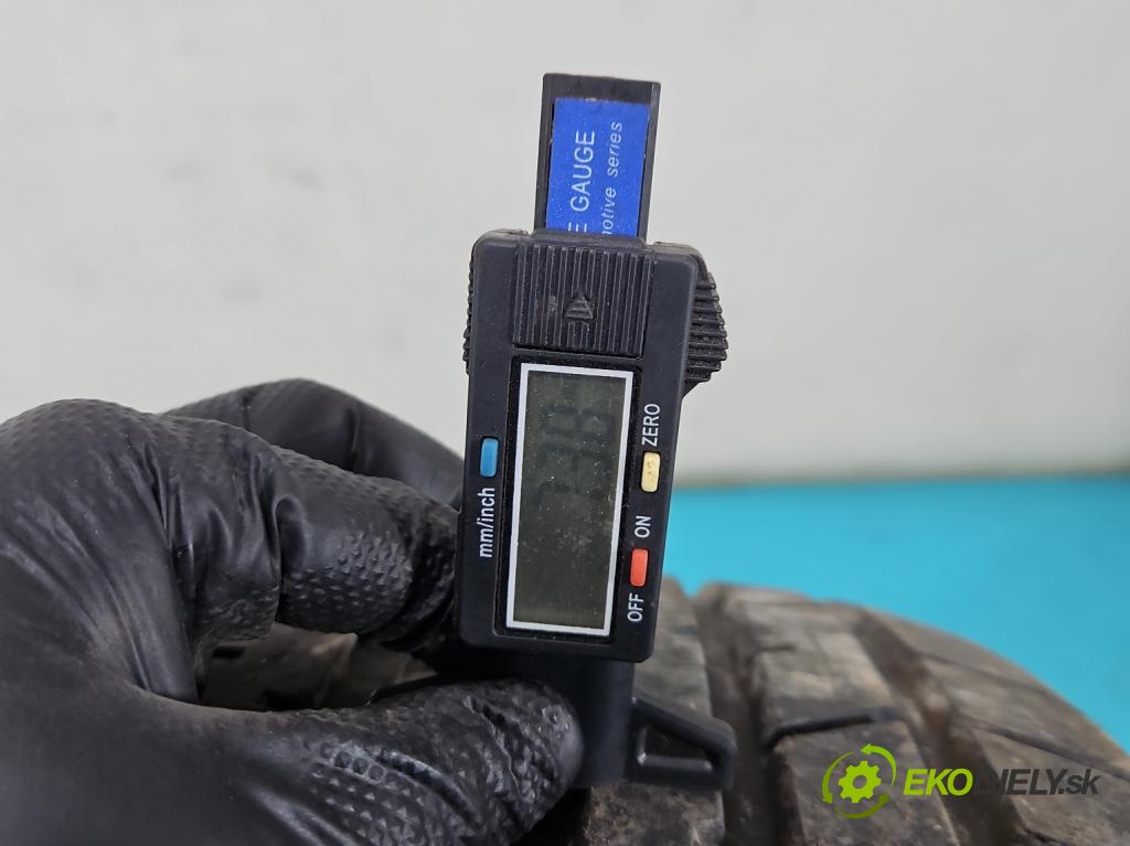 Fiat Freemont 2.0 jtd 170 hp manual 125 kW 1956 cm3 5- pneumatiky: letní 4 komplet