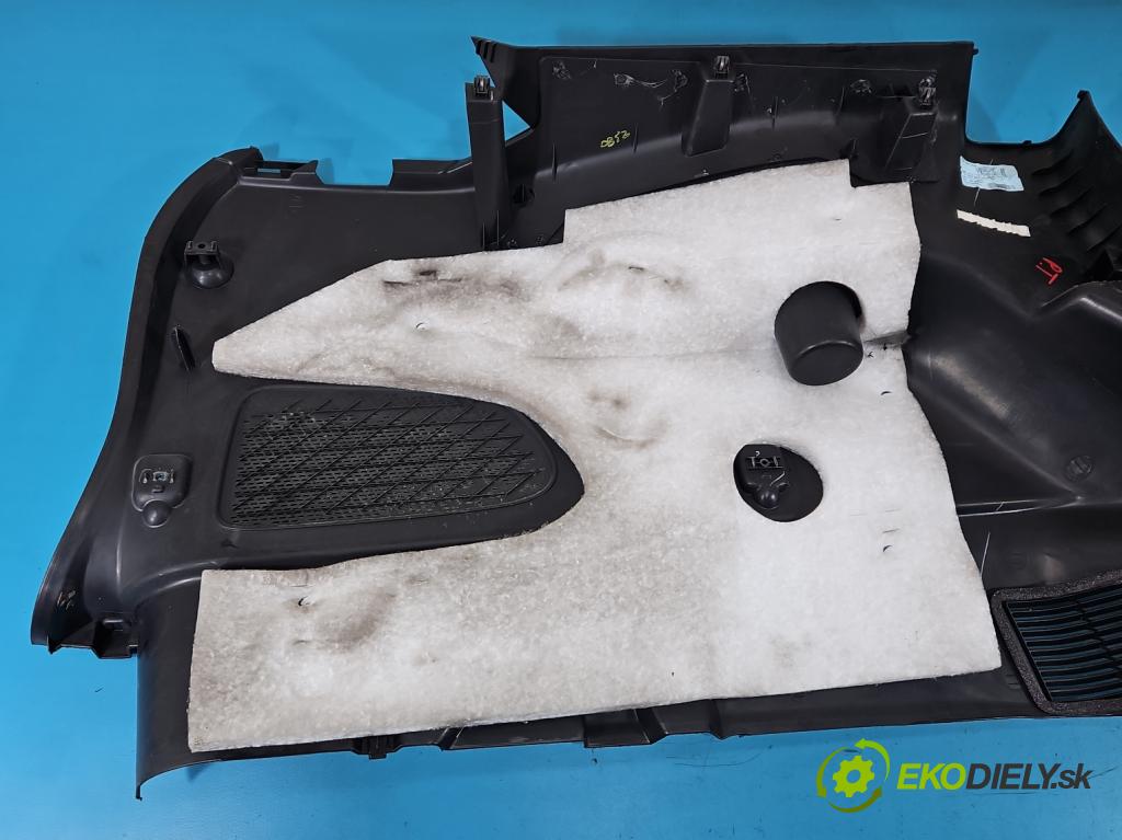 Fiat Freemont 2.0 jtd 170 HP manual 125 kW 1956 cm3 5- Čalounictví: kufra: pravé 1SN68DX9A