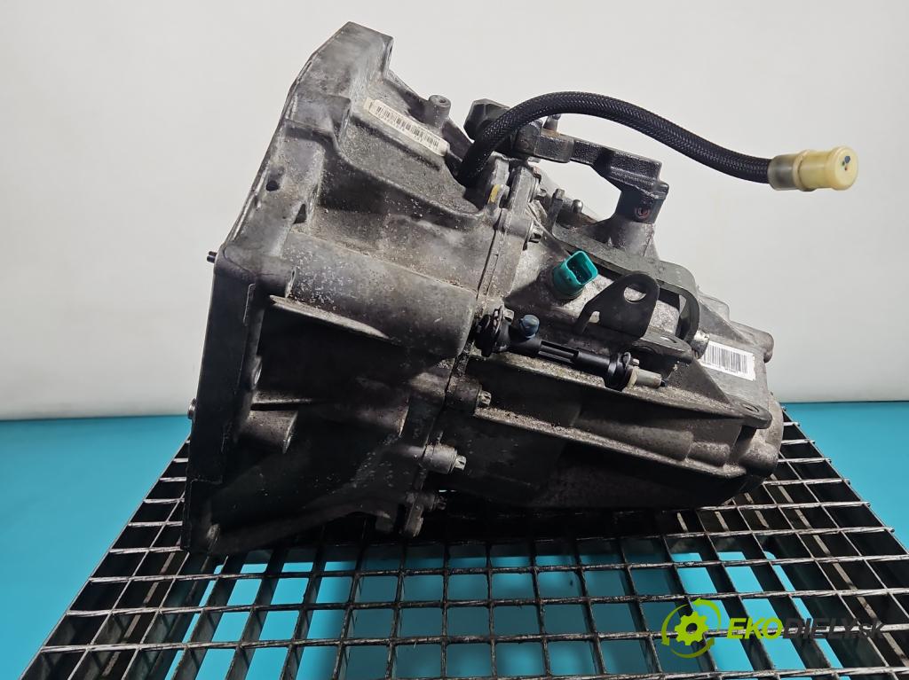 Renault Express 1.5 dci 95 hp manual 70 kW 1461 cm3 5- převodovka stupňová manual TL4 382