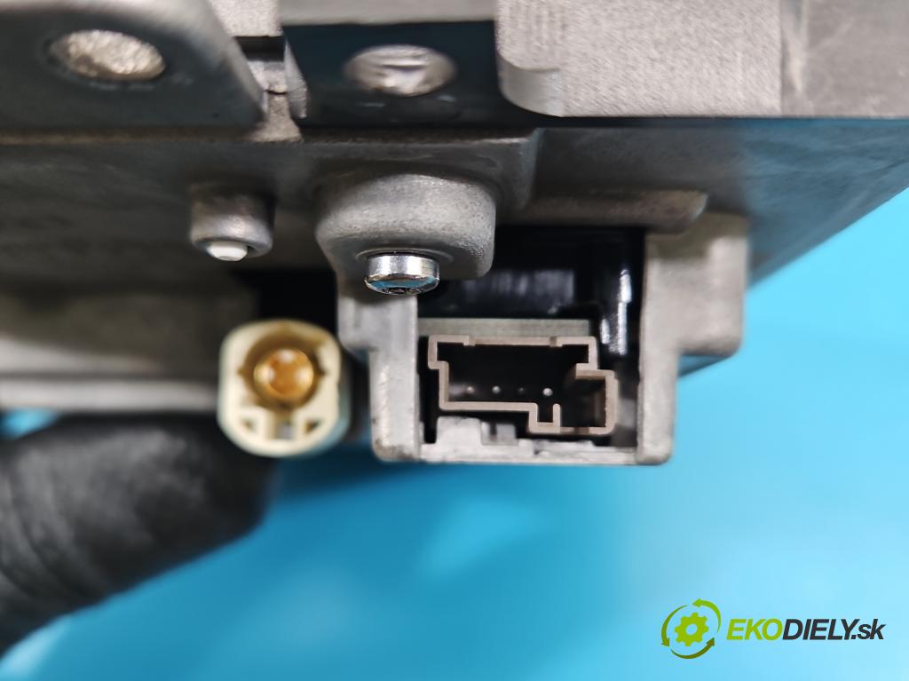 DS 4 2015-2020 2.0 hdi 181KM automatic 133 kW 1997 cm3 5- displej 9813810680 (Přístrojová deska)