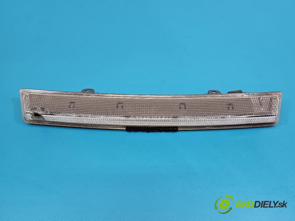 DS 4 2015-2020 2.0 hdi 181KM automatic 133 kW 1997 cm3 5- světlo: stop: 9804687380