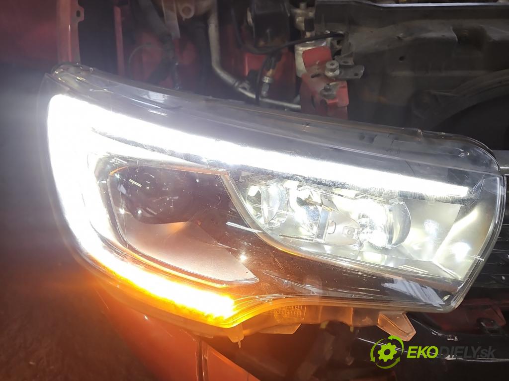 DS 4 2015-2020 2.0 hdi 181KM automatic 133 kW 1997 cm3 5- Reflektor: pravý 9808718180-00 (Svetlo predné pravé)