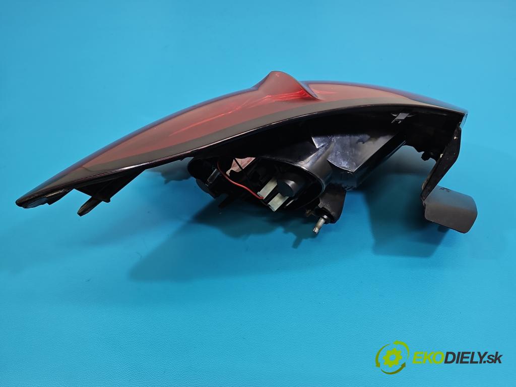 DS 4 2015-2020 2.0 hdi 181KM automatic 133 kW 1997 cm3 5- svetlo / reflektor zadné pravé 28734G (Kľučka dverí ostatné)