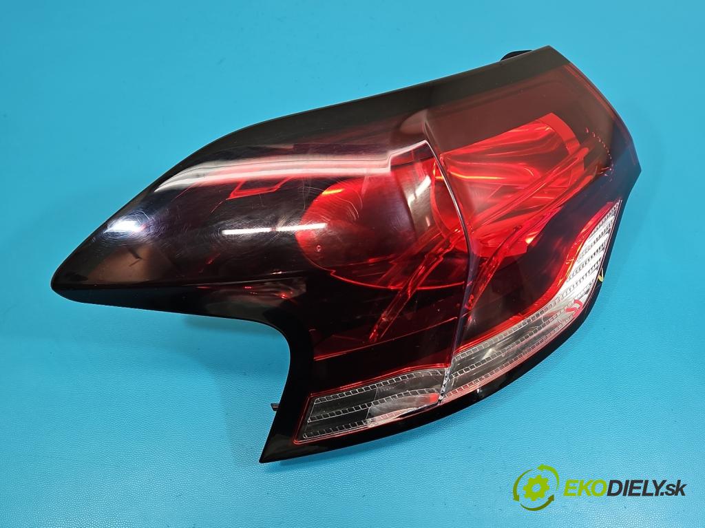 DS 4 2015-2020 2.0 hdi 181KM automatic 133 kW 1997 cm3 5- světlo zadní levé (Klika dveří ostatní)