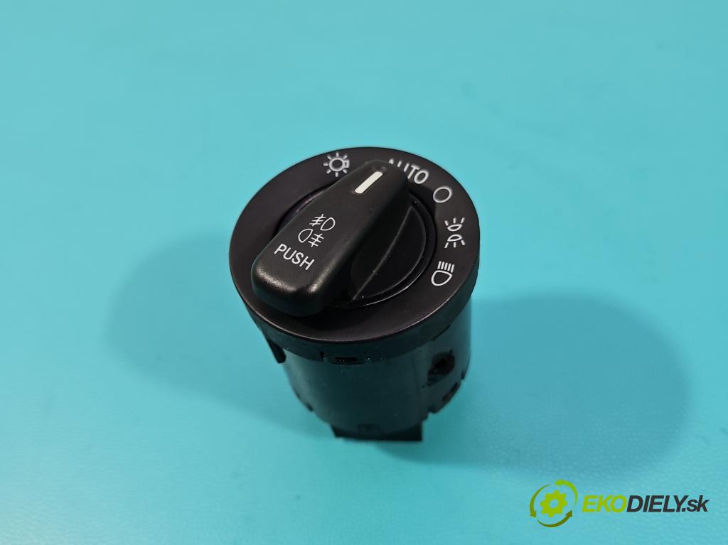 Fiat Freemont 2.0 jtd 170 hp manual 125 kW 1956 cm3 5- Přepínač světel na deska: 68041761AC