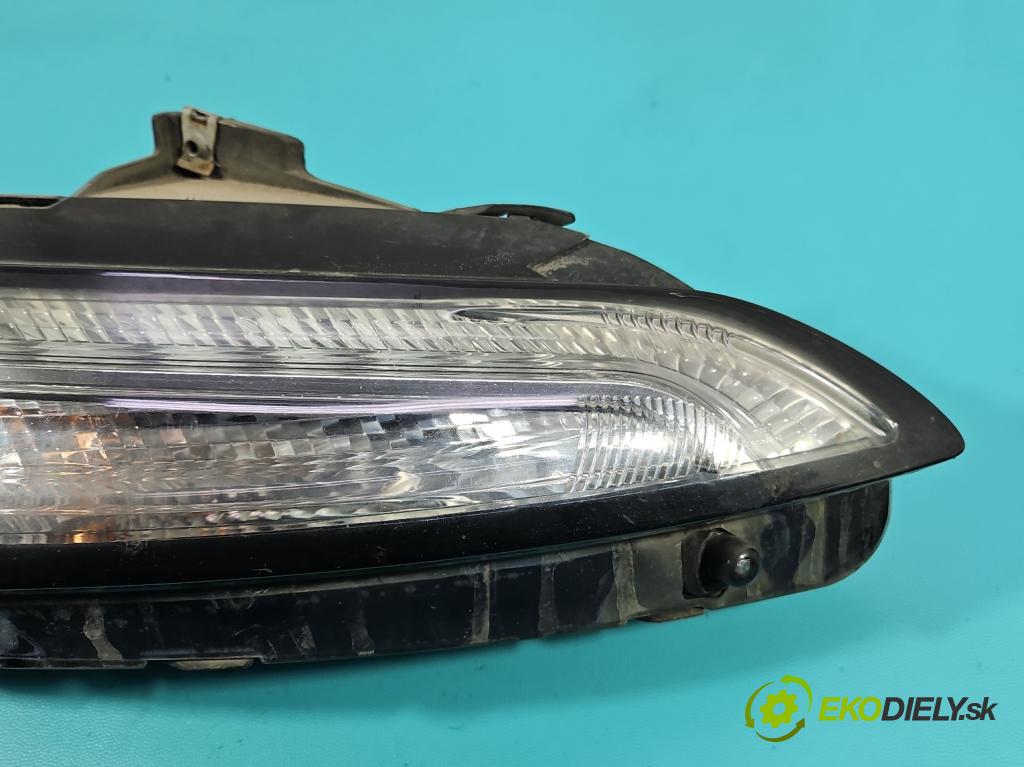 Jeep Cherokee KL 2013-2023 2.0 multijet 140 hp manual 103 kW 1956 cm3 5- Světlo provozu denně pravé 68157104AL