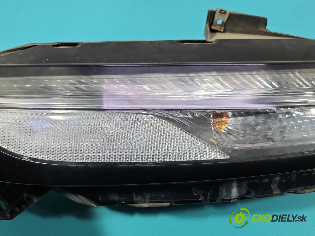 Jeep Cherokee KL 2013-2023 2.0 multijet 140 hp manual 103 kW 1956 cm3 5- Světlo provozu denně pravé 68157104AL