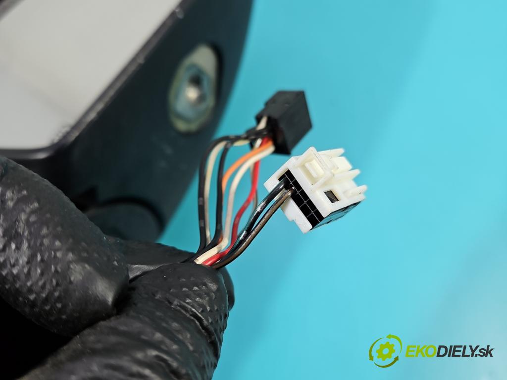 Jeep Cherokee KL 2013-2023 2.0 multijet 140 hp manual 103 kW 1956 cm3 5- zpětné zrcátko pravé 1UV70LDSAD (Klika dveří ostatní)