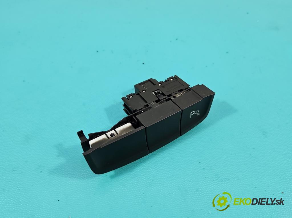 Skoda Scala 2019- 1.5 TSI 150 HP manual 110 kW 1498 cm3 5- prepínač ostatné 655927238A