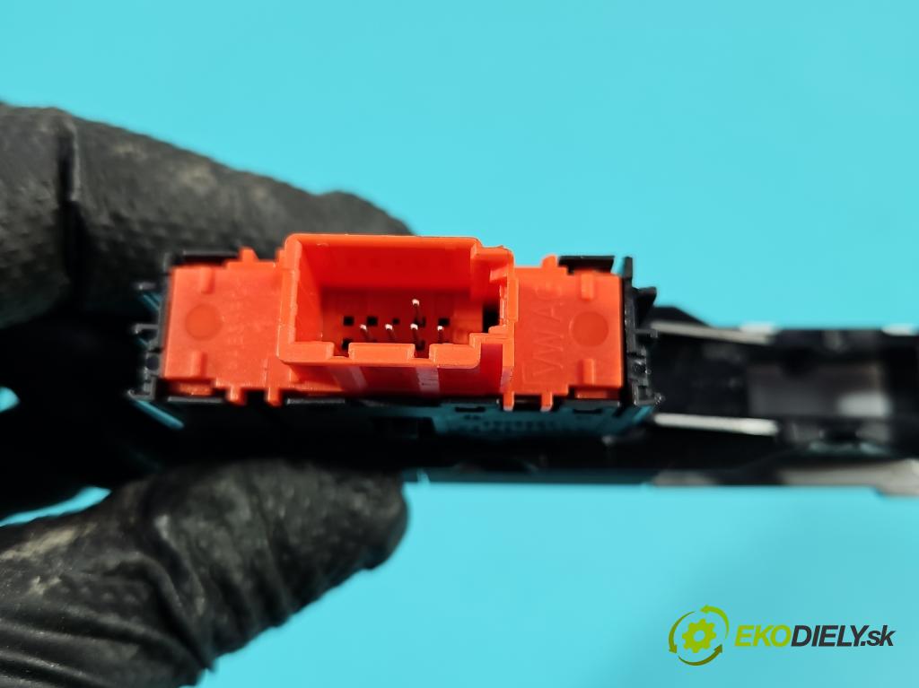 Skoda Scala 2019- 1.5 TSI 150 HP manual 110 kW 1498 cm3 5- prepínač ostatné 655927132C