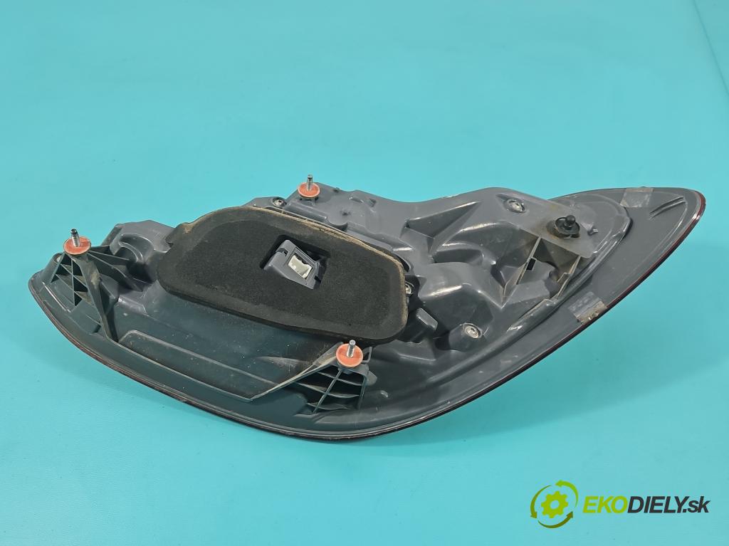 Mercedes E W213 2016-2023 2.0 CDI 194KM automatic 143 kW 1950 cm3 4- světlo zadní levé A2139067700 (Klika dveří ostatní)