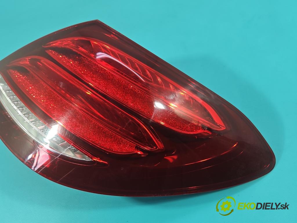 Mercedes E W213 2016-2023 2.0 CDI 194KM: automatic 143 kW 1950 cm3 4- svetlo / reflektor zadné pravé A2139067800 (Kľučka dverí ostatné)