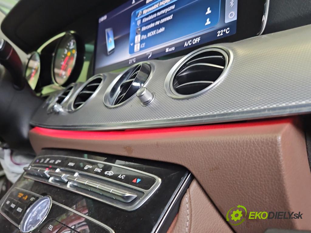 Mercedes E W213 2016-2023 2.0 CDI 194KM: automatic 143 kW 1950 cm3 4- lišta ozdobná vnitŕní: A2136807400