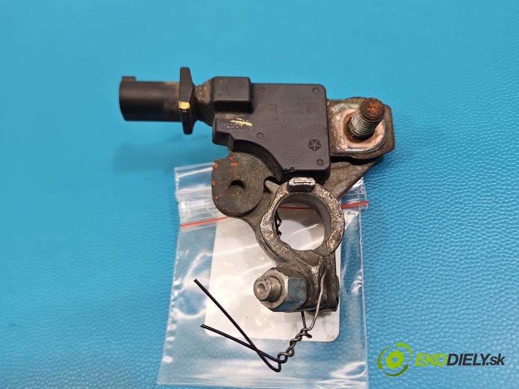 Fiat Freemont 2.0 jtd 170 HP manual 125 kW 1956 cm3 5- kontakt mínus: 04692269AH