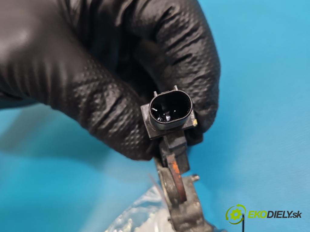 Fiat Freemont 2.0 jtd 170 HP manual 125 kW 1956 cm3 5- kontakt mínus: 04692269AH