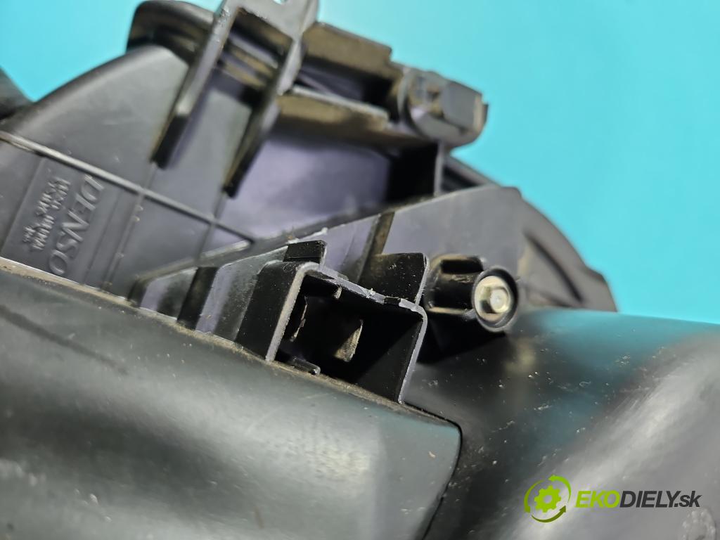 Citroen C8 2002-2014 2.2 16V 158 HP manual 116 kW 2230 cm3 5- ventilátor vzduchu