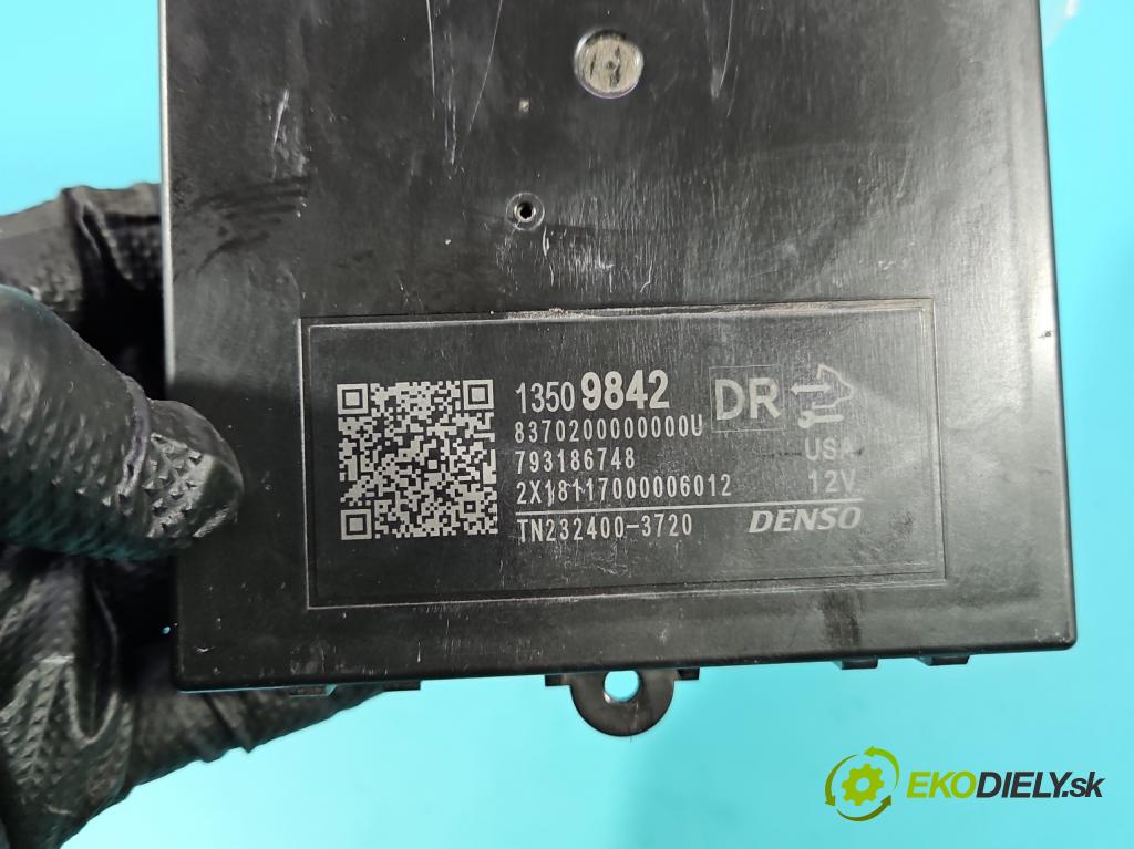 Opel Insignia B 2017-2022 2.0 T 260 HP automatic 191 kW 1998 cm3 5- riadiaca jednotka ostatné 13509842