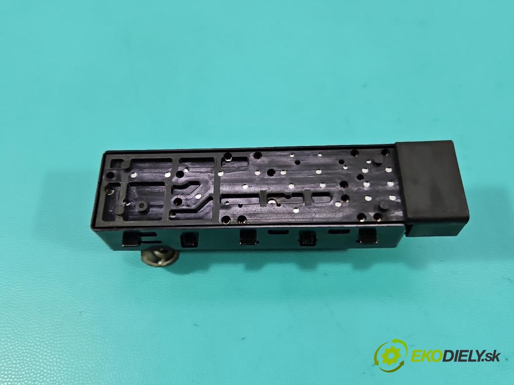 Opel Insignia B 2017-2022 2.0 T 260 hp automatic 191 kW 1998 cm3 5- Přepínač 25974714