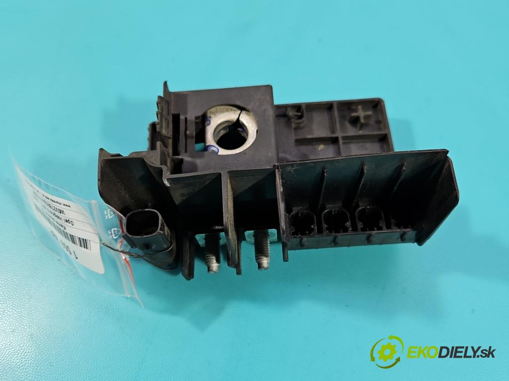 Opel Insignia B 2017-2022 2.0 T 260 HP automatic 191 kW 1998 cm3 5- kontakt plusová 39148591