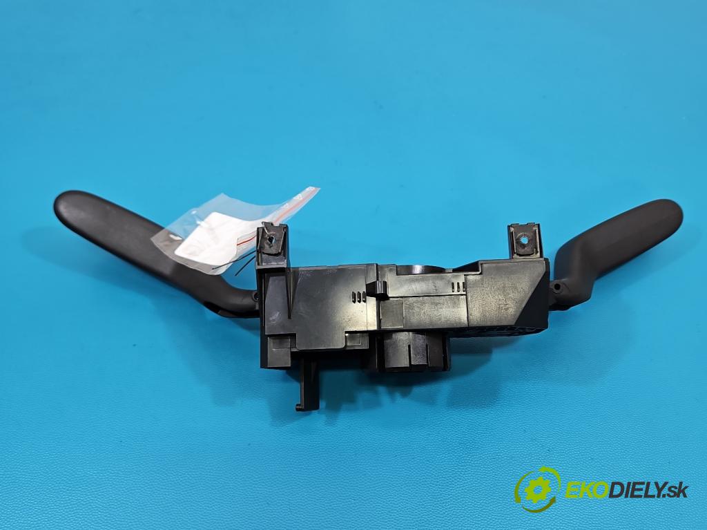 Seat Ibiza IV 6J 2008-2017 1.2 12V 69KM manual 51 kW 1198 cm3 5- prepínač komplex: 7H0953503GF (Prepínacie páčky pod volantom)