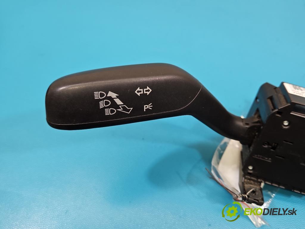 Seat Ibiza IV 6J 2008-2017 1.2 12V 69KM manual 51 kW 1198 cm3 5- prepínač komplex: 7H0953503GF (Prepínacie páčky pod volantom)