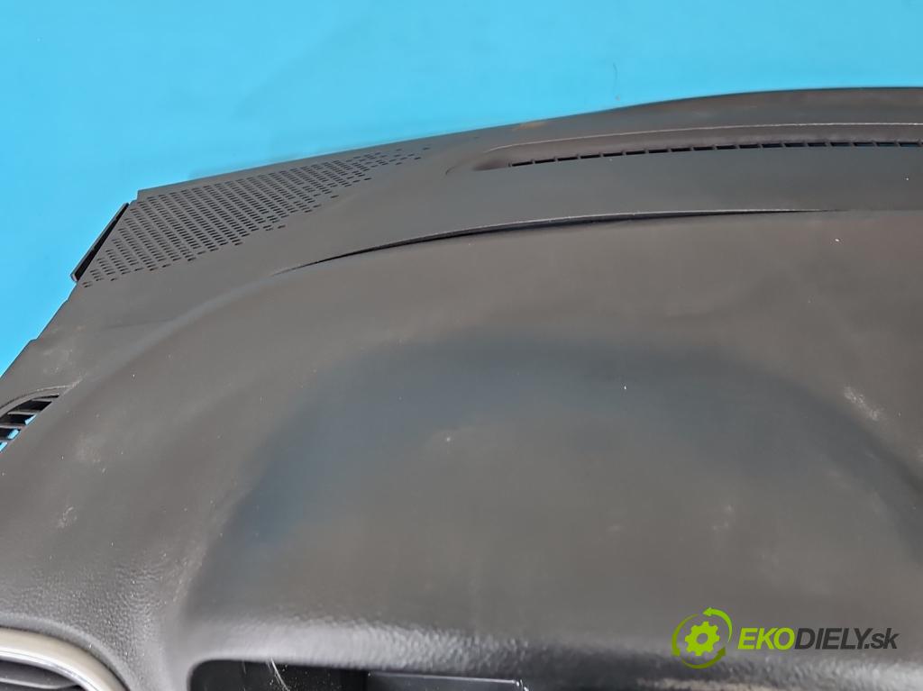 Fiat Freemont 2.0 jtd 170 HP manual 125 kW 1956 cm3 5- kokpit,pristrojová doska rozdeľovacia