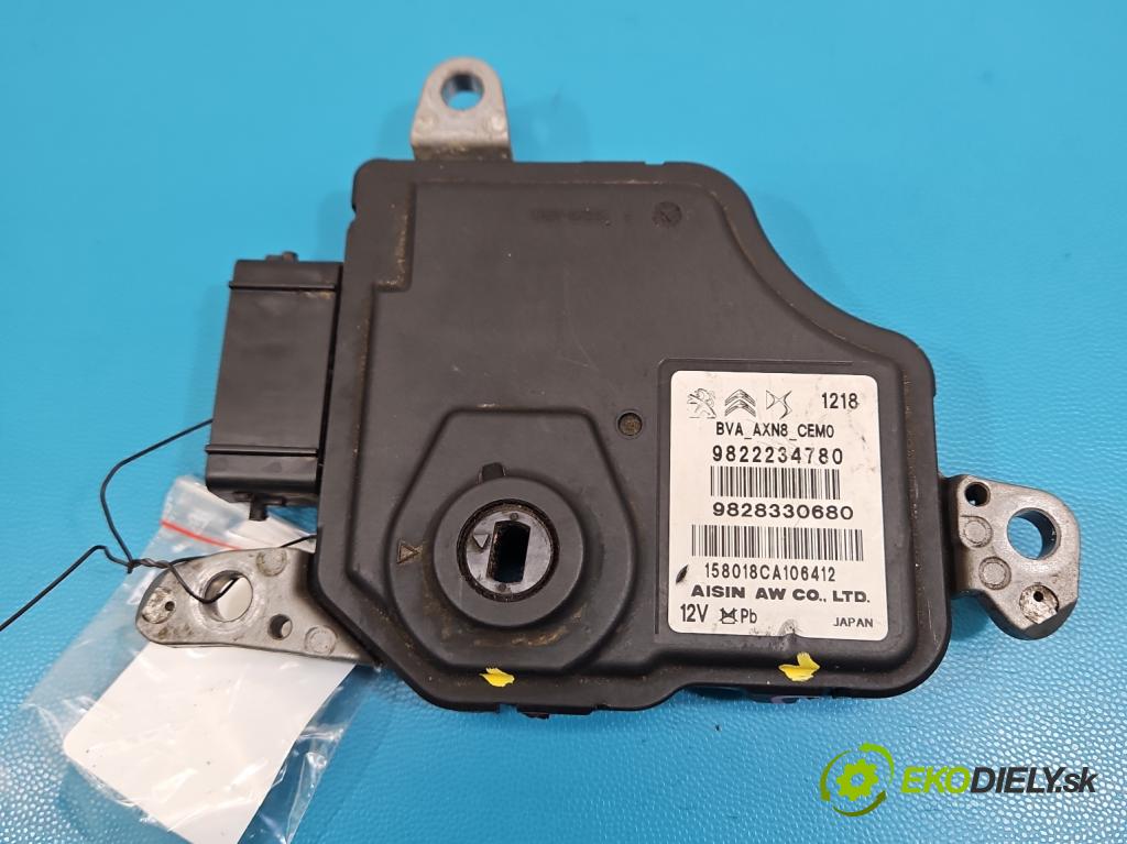 Peugeot 508 II 2018- 1.6 224 hp automatic 165 kW 1598 cm3 5- Ovladač: 9828330680