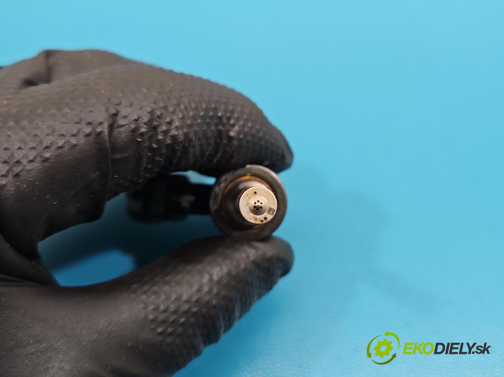 Peugeot 508 II 2018- 1.6 224 hp automatic 165 kW 1598 cm3 5- vstřikovač 9818760580 (Vstřikovač paliva)