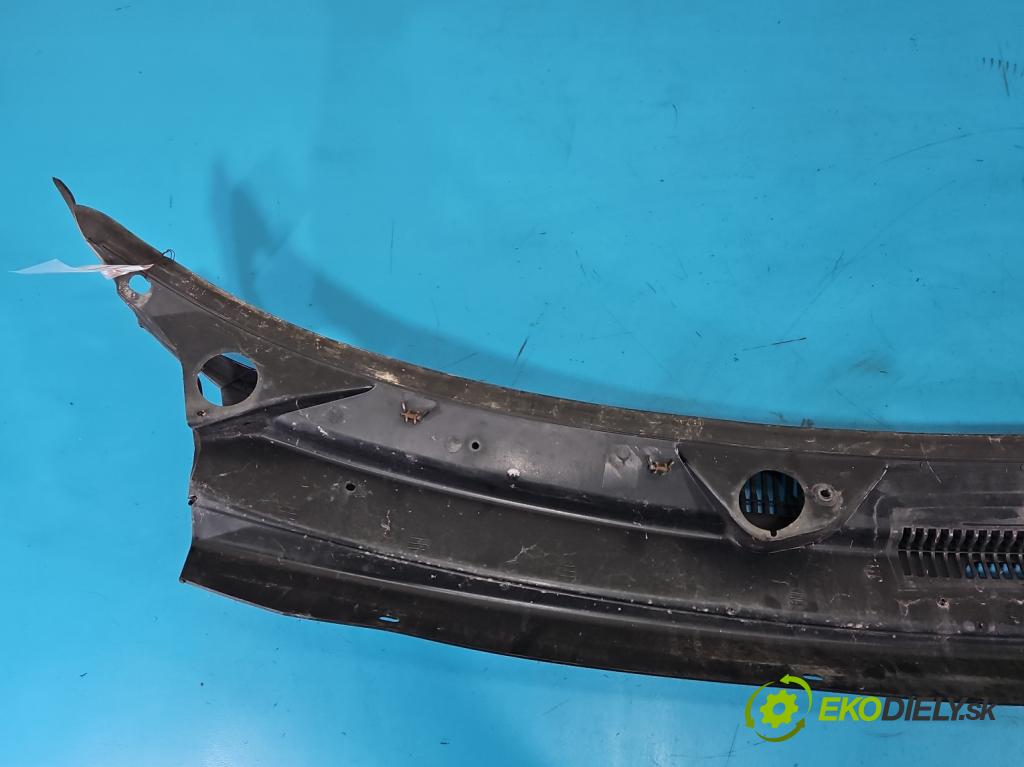 Fiat Freemont 2.0 jtd 170 HP manual 125 kW 1956 cm3 5- torpédo 05116266AF (Torpédo (plast pod čelným sklom))