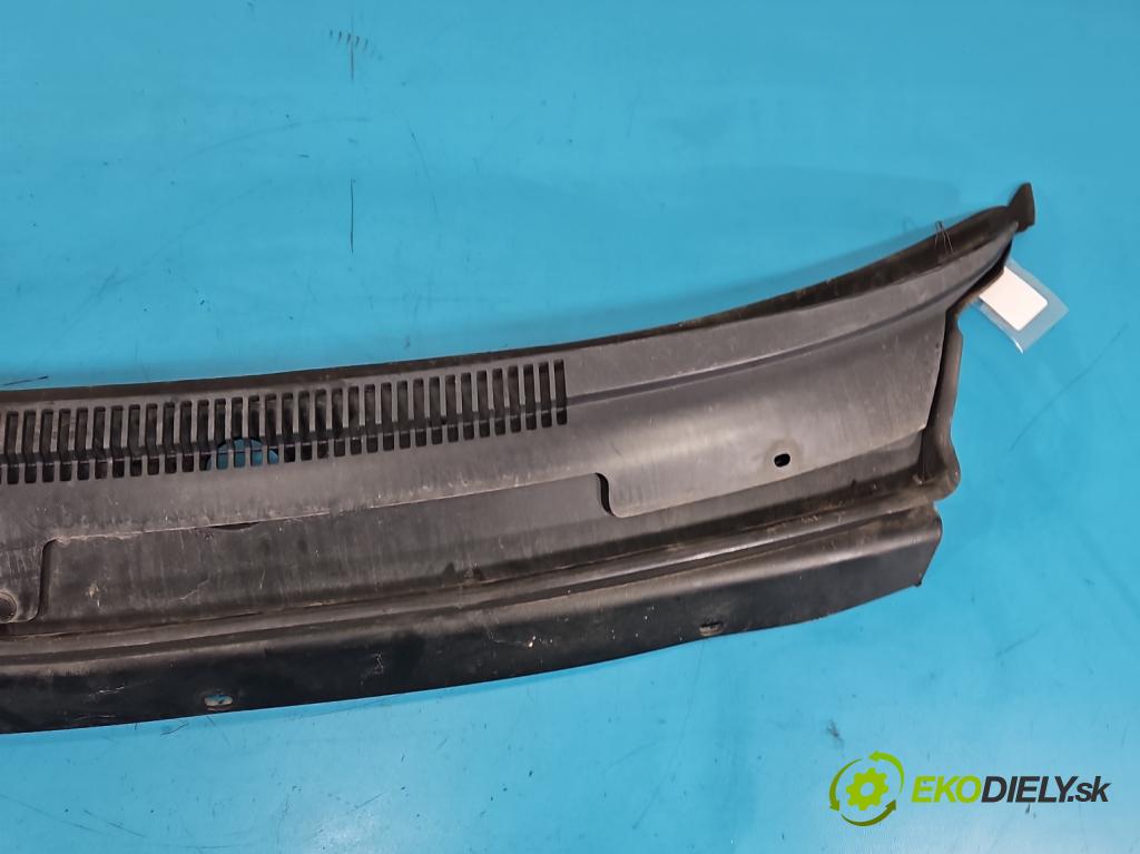 Fiat Freemont 2.0 jtd 170 HP manual 125 kW 1956 cm3 5- torpédo 05116266AF (Torpédo (plast pod čelným sklom))