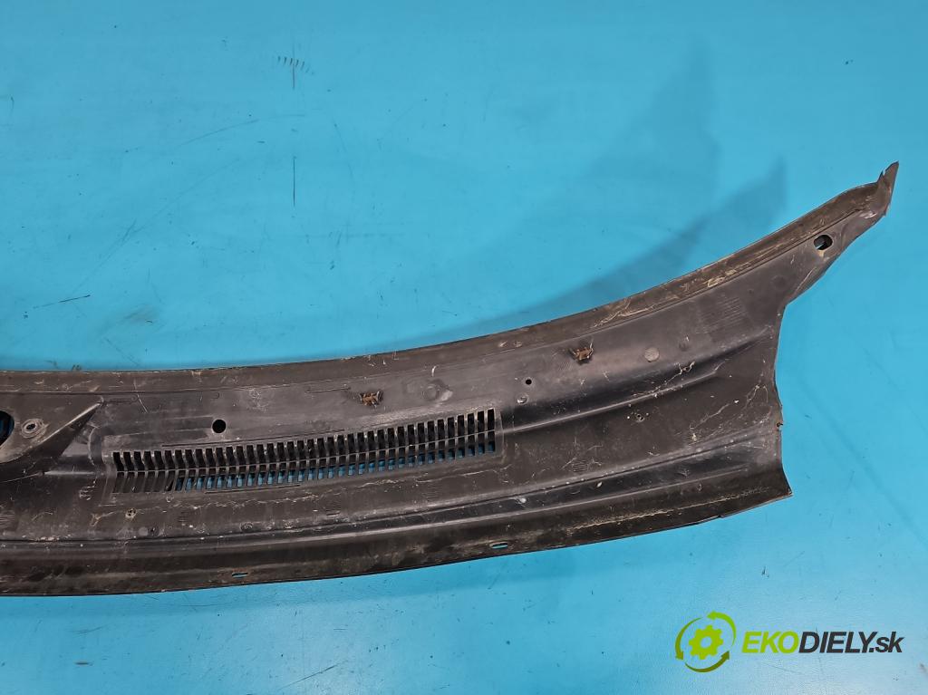 Fiat Freemont 2.0 jtd 170 HP manual 125 kW 1956 cm3 5- torpédo 05116266AF (Torpédo (plast pod čelným sklom))