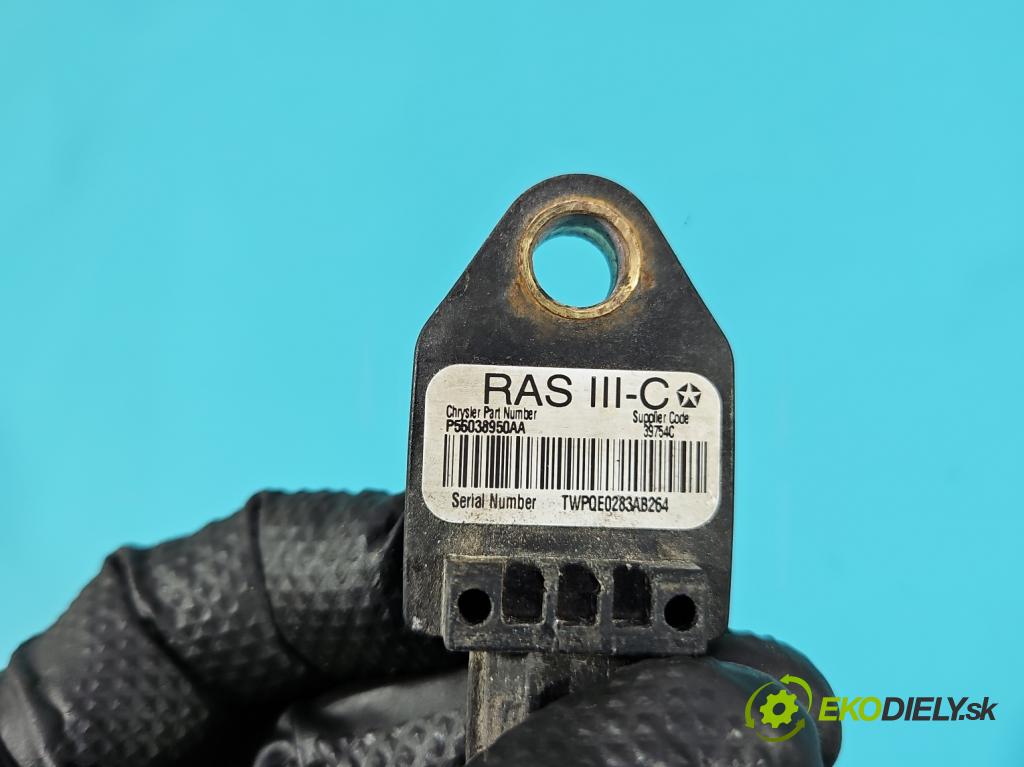 Fiat Freemont 2.0 jtd 170 HP manual 125 kW 1956 cm3 5- snímač šokovat: P56038950AA (Snímač nárazu)